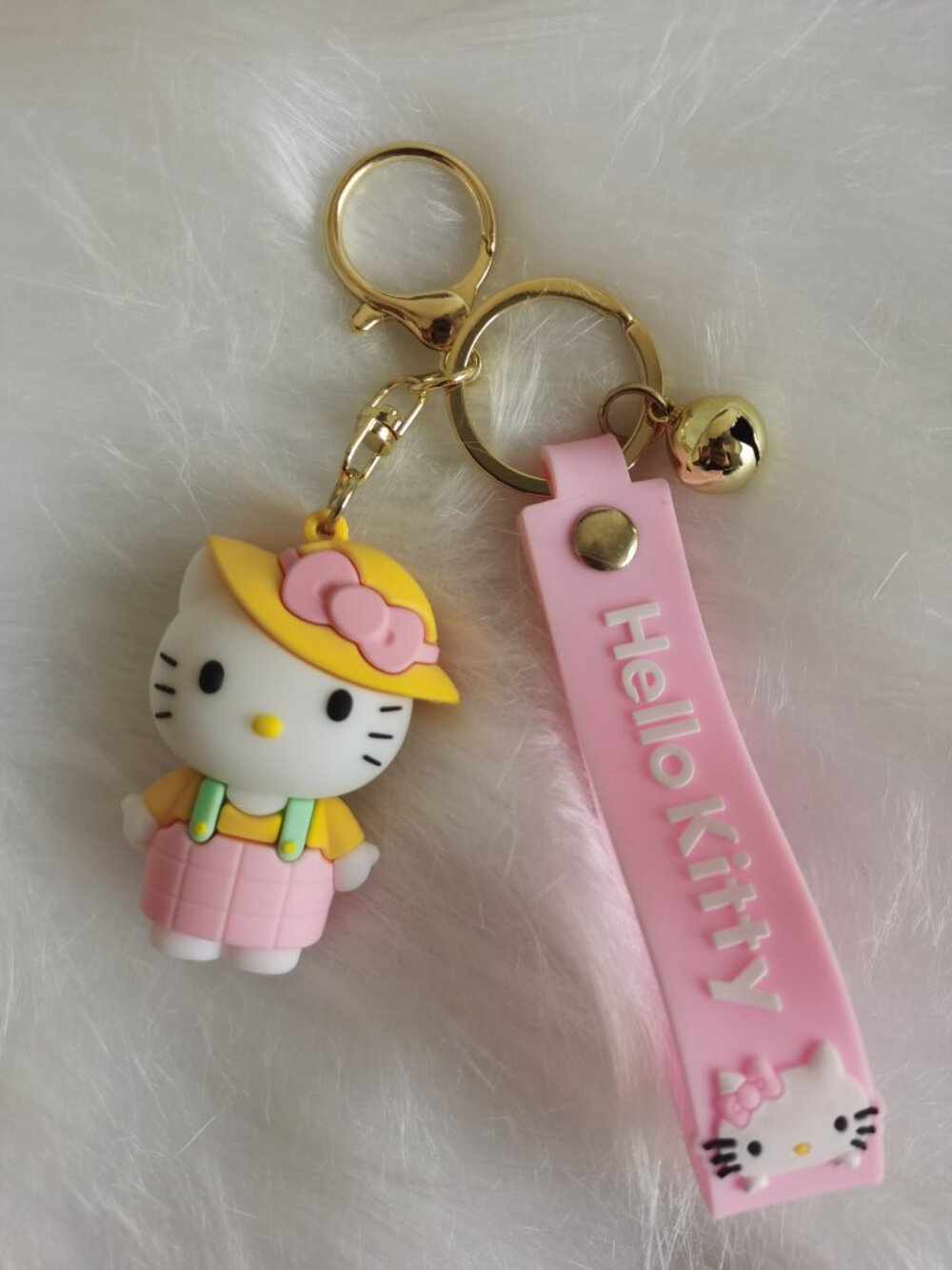 Hello Kitty Baker keychain